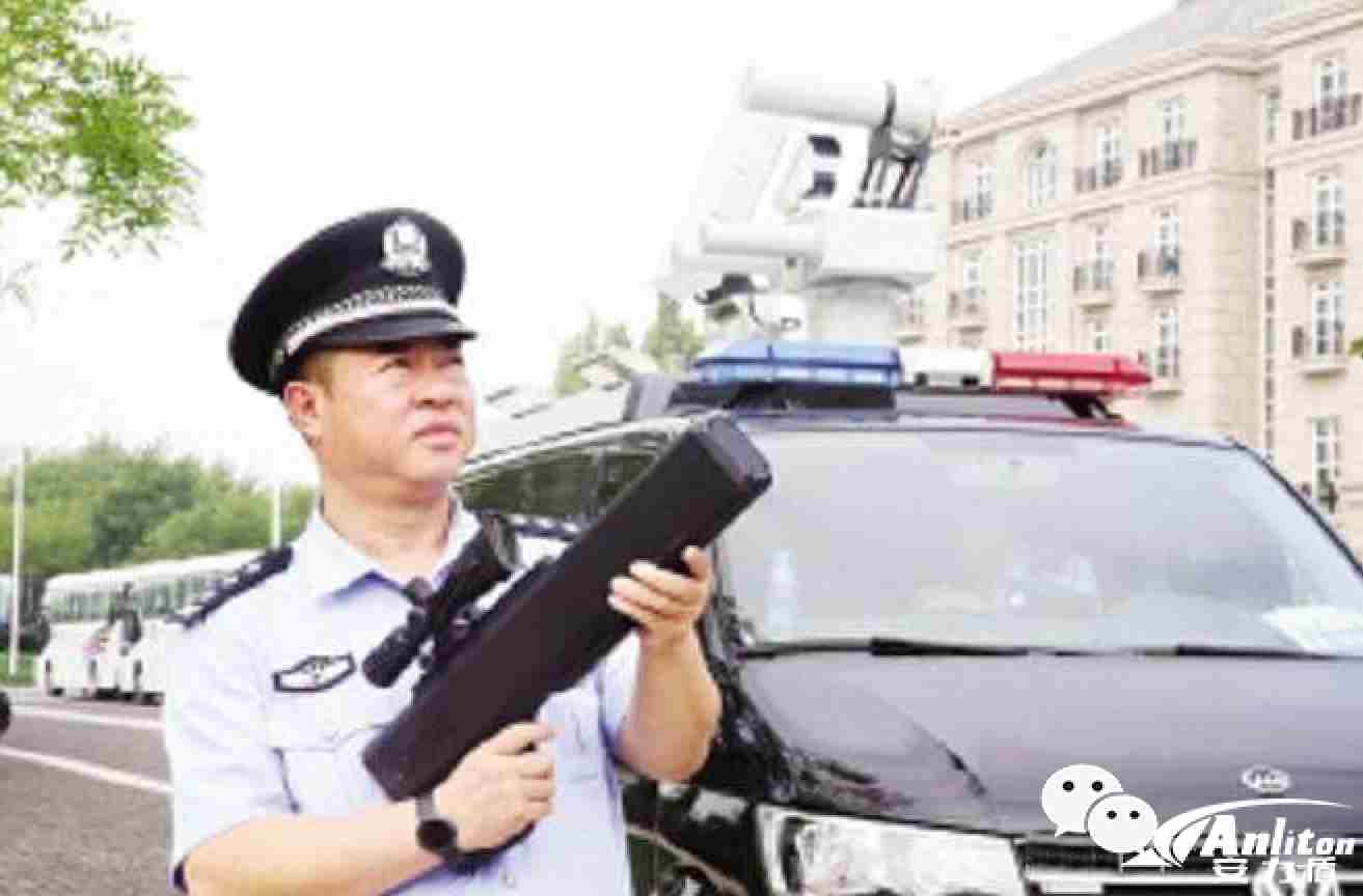 无锡首用无人机反制车护航高考！安力盾黑飞阻断系统进驻青山高中考点